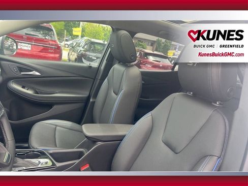New 2026 Buick Encore GX Sport Touring w/ Comfort Package AWD/4WD image 23