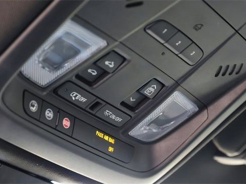 Used 2018 Cadillac XT5 Luxury w/ Driver Awareness Package image 22