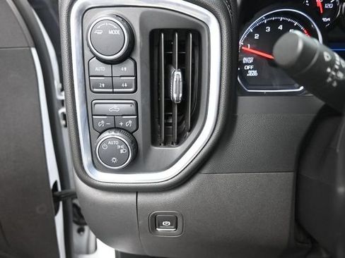 Used 2020 Chevrolet Silverado 1500 LT w/ All-Star Edition AWD/4WD image 16