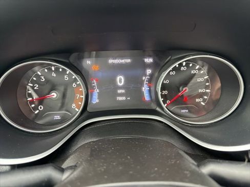 Used 2018 Jeep Compass Latitude w/ Popular Equipment Group AWD/4WD image 11
