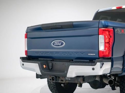 Used 2017 Ford F250 XLT w/ XLT Value Package AWD/4WD image 12