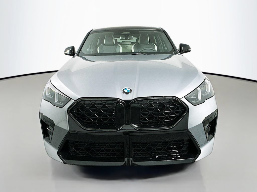 Used 2026 BMW X2 xDrive28i w/ Technology Package AWD/4WD image 2