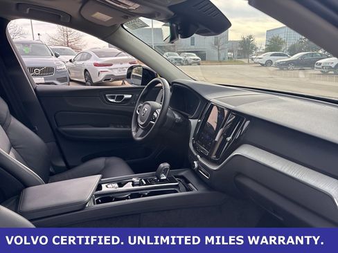 Certified 2025 Volvo XC60 B5 Plus image 13