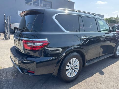 Used 2021 Nissan Armada SV AWD/4WD image 3