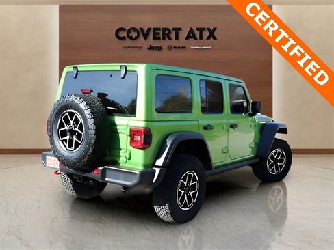 Used 2025 Jeep Wrangler Unlimited Rubicon image 5
