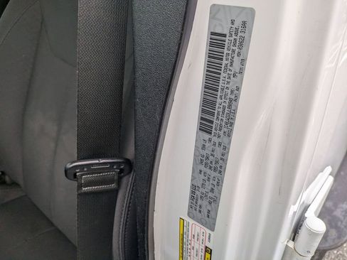 Used 2018 Jeep Wrangler Unlimited Sport S image 26