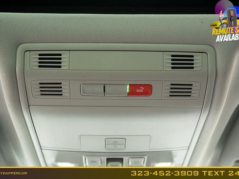 Used 2023 Volkswagen Taos SE w/ Panoramic Sunroof Package FWD image 23