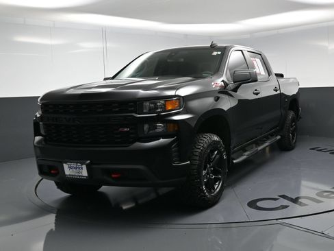 Used 2021 Chevrolet Silverado 1500 Custom Trail Boss w/ Midnight Edition AWD/4WD image 11