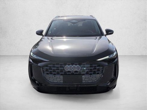 Certified 2025 Audi Q5 Premium w/ Premium Plus AWD/4WD image 2