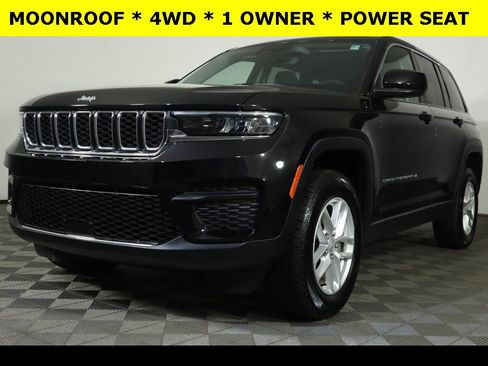 Used 2023 Jeep Grand Cherokee Laredo X image 2
