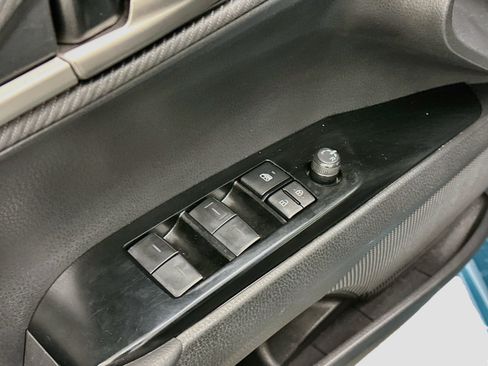 Used 2025 Toyota Camry SE FWD image 15