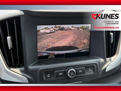 Used 2024 GMC Terrain SLE FWD image 20