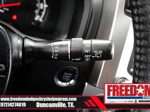 Used 2022 Toyota 4Runner SR5 Premium w/ Moonroof Package AWD/4WD image 32