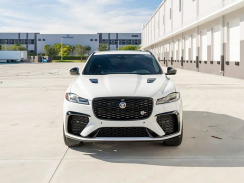 Used 2022 Jaguar F-PACE SVR AWD/4WD image 7
