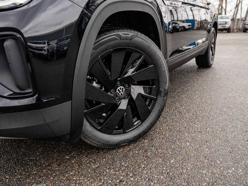 New 2026 Volkswagen Atlas Cross Sport SE image 16