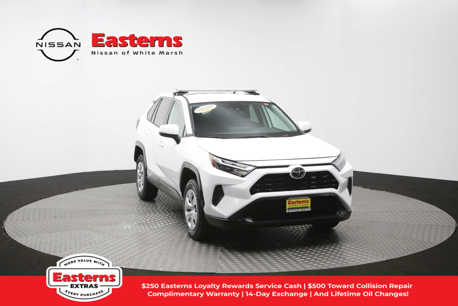 Used 2023 Toyota RAV4 LE AWD/4WD image 50