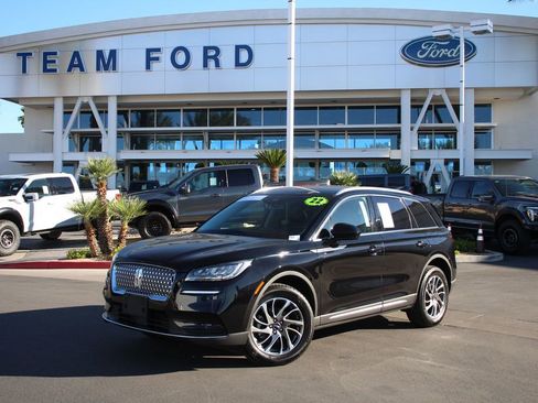 Certified 2022 Lincoln Corsair AWD w/ Equipment Group 101A image 2