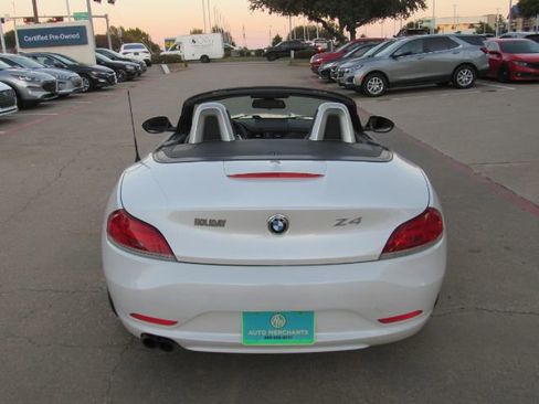 Used 2013 BMW Z4 sDrive28i image 12
