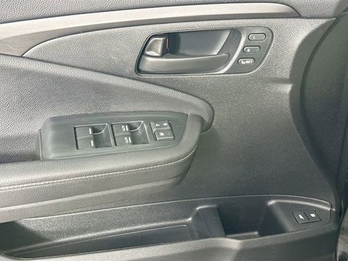 Used 2023 Honda Passport EX-L image 25