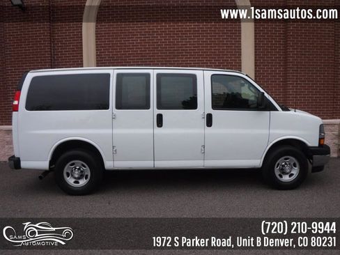 Used 2019 Chevrolet Express 2500 LT w/ LT Preferred Equipment Group image 18
