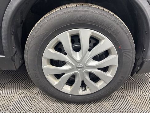 Used 2018 Nissan Rogue S AWD/4WD image 7