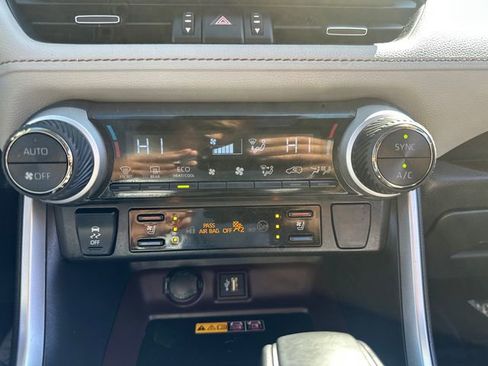 Used 2024 Toyota RAV4 Limited w/ Advanced Technology Package image 40