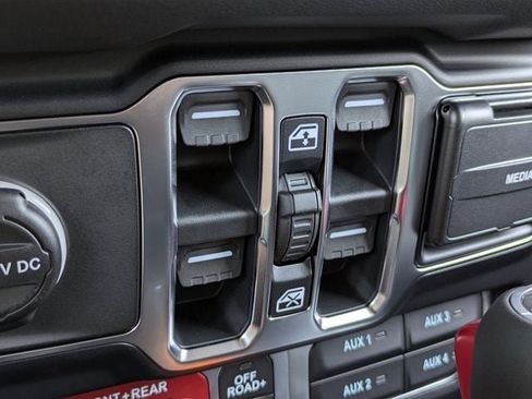 New 2026 Jeep Wrangler Unlimited Rubicon AWD/4WD image 24