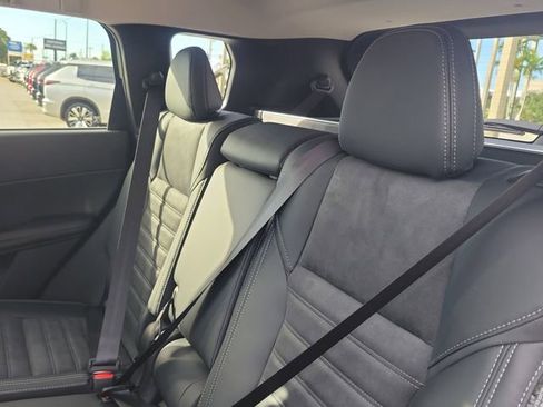 New 2026 Mitsubishi Outlander SE image 13