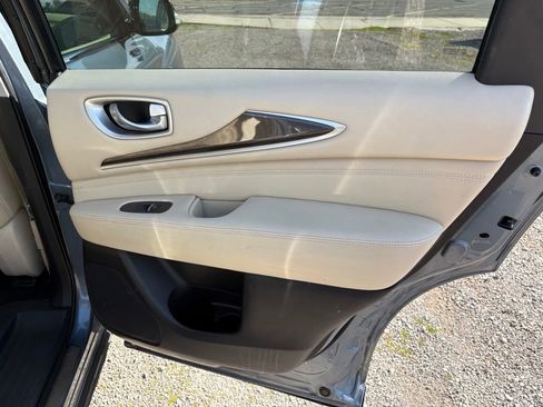 Used 2019 INFINITI QX60 Luxe w/ Essential Package AWD/4WD image 15