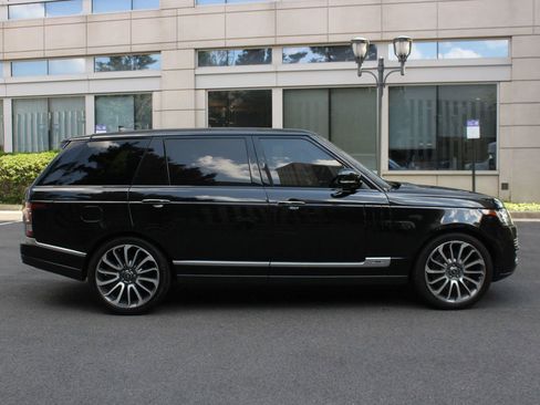 Used 2017 Land Rover Range Rover Long Wheelbase Autobiography AWD/4WD image 6