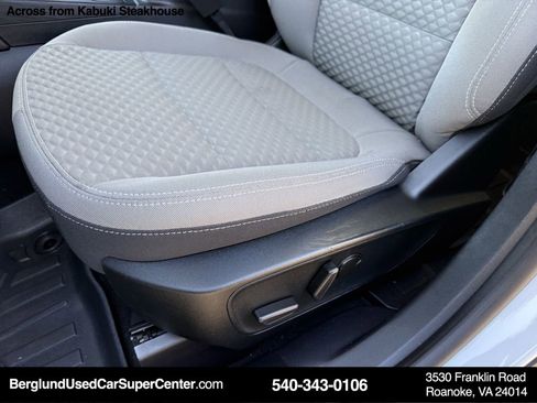 Used 2020 Ford Escape SE Sport image 15