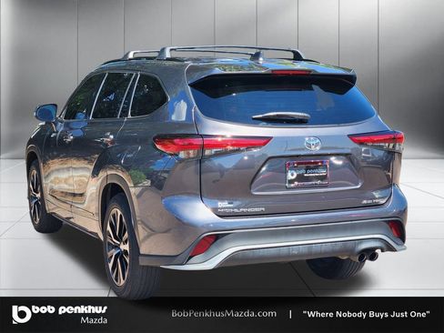 Used 2021 Toyota Highlander XSE AWD/4WD image 27