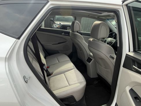 Used 2018 Hyundai Tucson Value FWD image 15