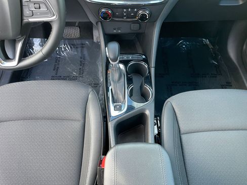 Used 2025 Buick Encore GX Preferred image 40