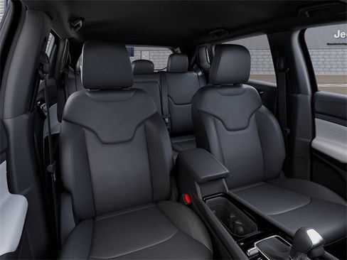 New 2026 Jeep Compass Limited image 9