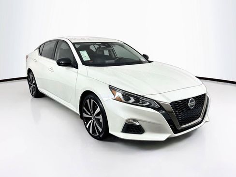 Used 2022 Nissan Altima 2.5 SR AWD/4WD image 8