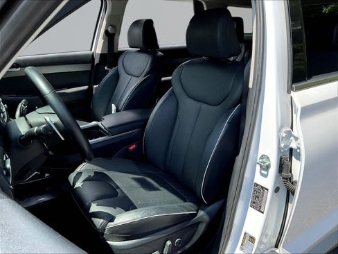 Used 2022 Hyundai Palisade SE FWD image 21