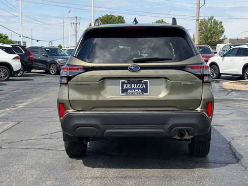 Used 2025 Subaru Forester Premium AWD/4WD image 6
