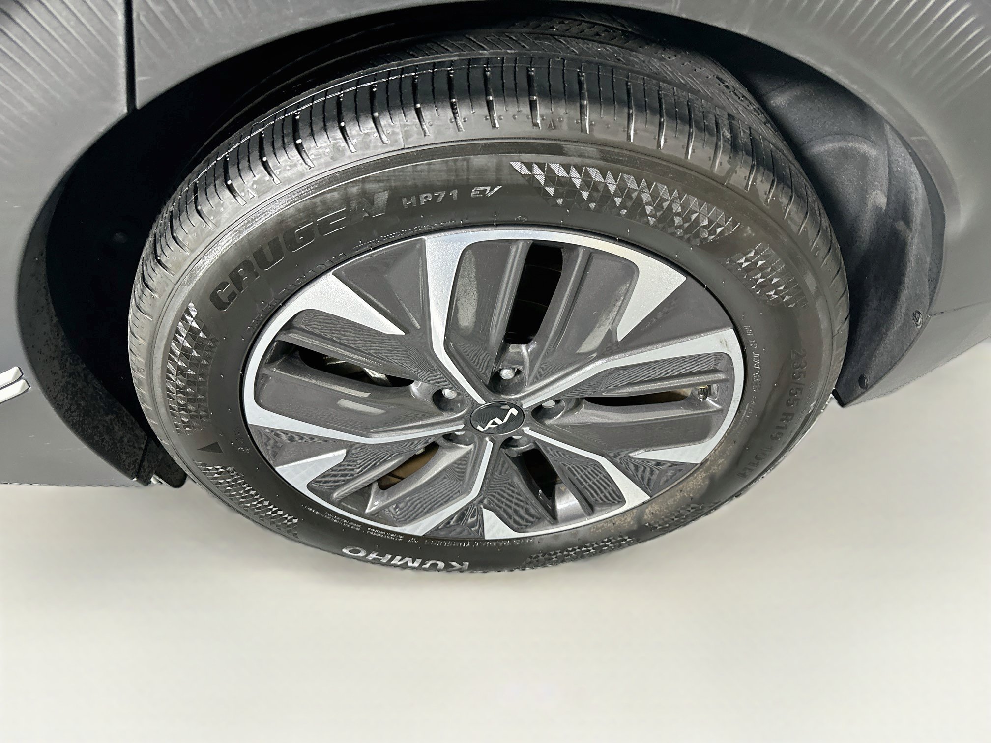 Used 2024 Kia EV6 Light RWD image 11