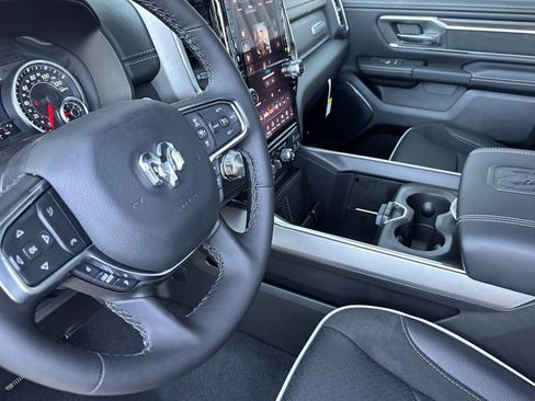 New 2026 RAM 1500 Laramie AWD/4WD image 9