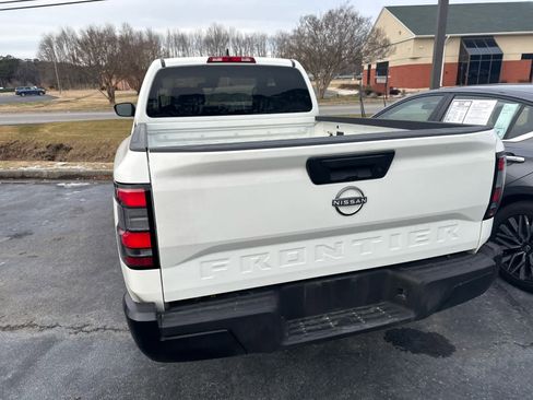 Used 2022 Nissan Frontier S image 21