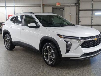 New 2026 Chevrolet Trax LT w/ Sunroof Package