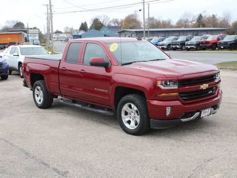 Used 2019 Chevrolet Silverado 1500 LT w/ All Star Edition image 3