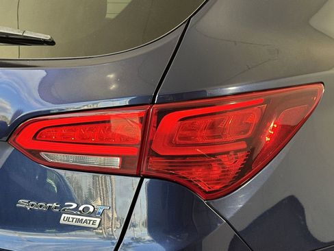 Used 2017 Hyundai Santa Fe Sport image 30