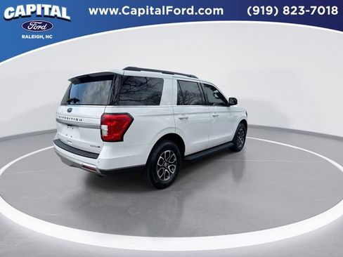 Certified 2024 Ford Expedition XLT image 8