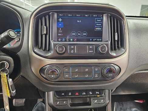 Used 2019 Chevrolet Colorado Z71 AWD/4WD image 21