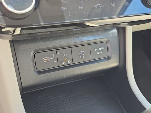 New 2026 Hyundai Tucson Blue SE FWD image 32