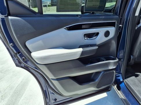 Used 2023 Honda Pilot EX-L image 32