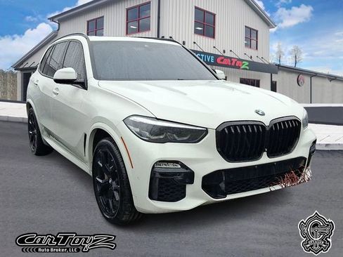 Used 2019 BMW X5 xDrive50i w/ M Sport Package image 1