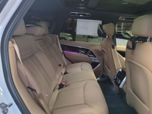 New 2026 Land Rover Range Rover SE image 29